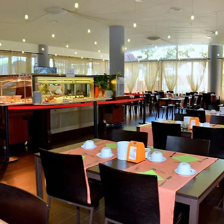 Charming Seaside Escape With Bright Interiors * Bibione