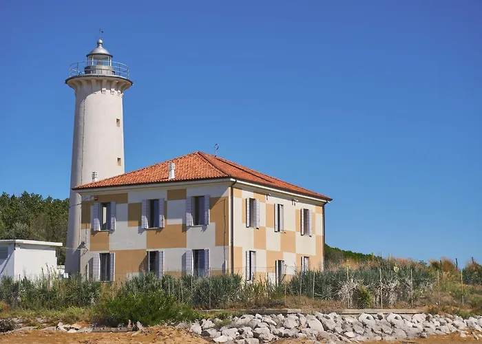 Charming Seaside Escape With Bright Interiors Apartmán *