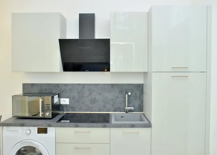 Apartmán Charming Seaside Escape With Bright Interiors *